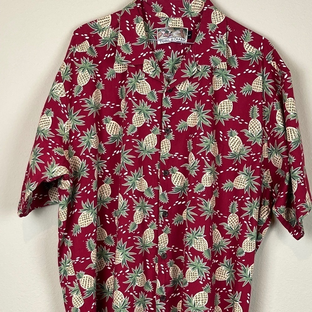 Tori Richard Tropical Pineapple Red Button Down shirt; Size L; EUC